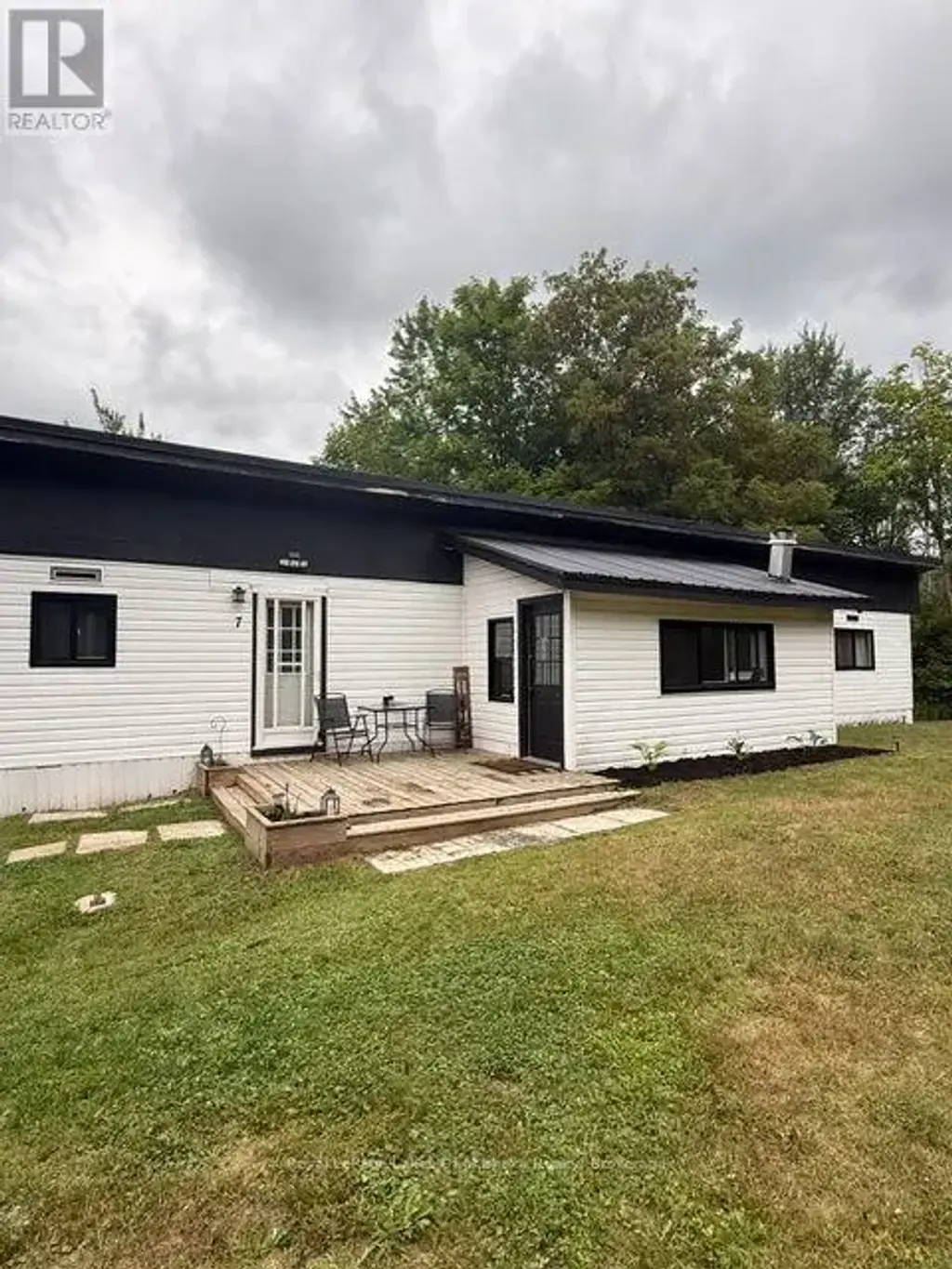 7 Nelson Clelland Road N, Magnetawan